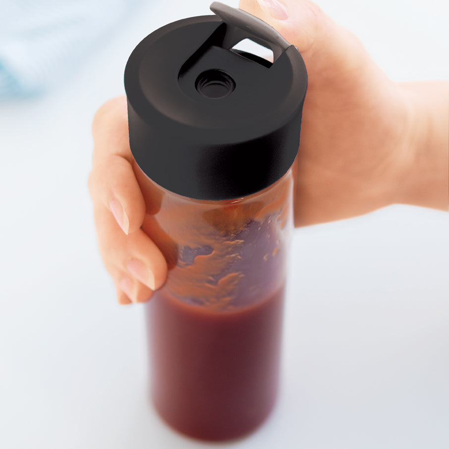 U-Taste 16 oz Condiment Squeeze Bottles with Twist on Caps and Measurement, Leak Proof Squirt Reusable Plastic Sauces Oil Container Dispenser for